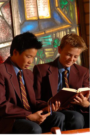Holy Cross College Ryde - Education VIC 3