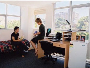 Carlton Melbourne College - Education VIC 2
