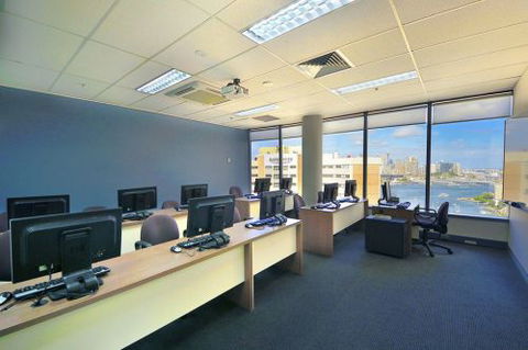 Dynamic Web Training - Education VIC 5